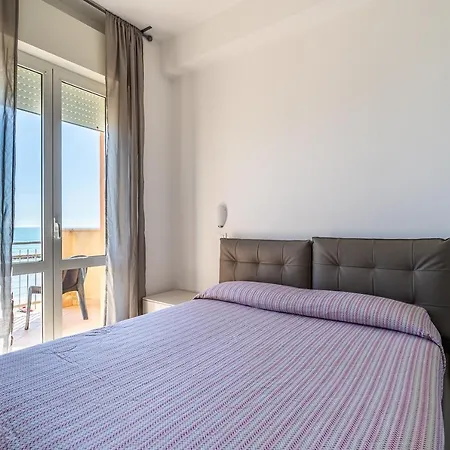 Residenza Casa Del Sole בלריה-איגאה מרינה